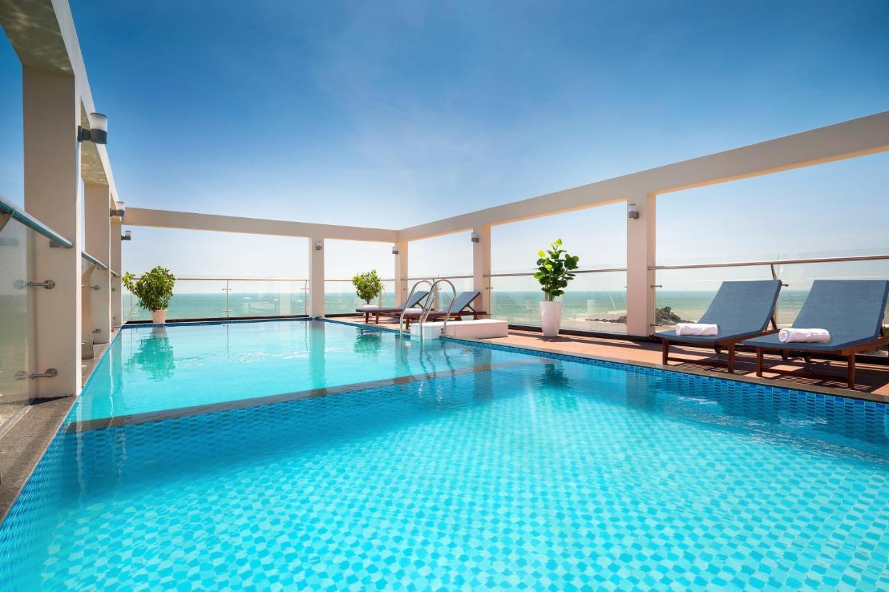 Corvin Hotel Vung Tau Exterior photo
